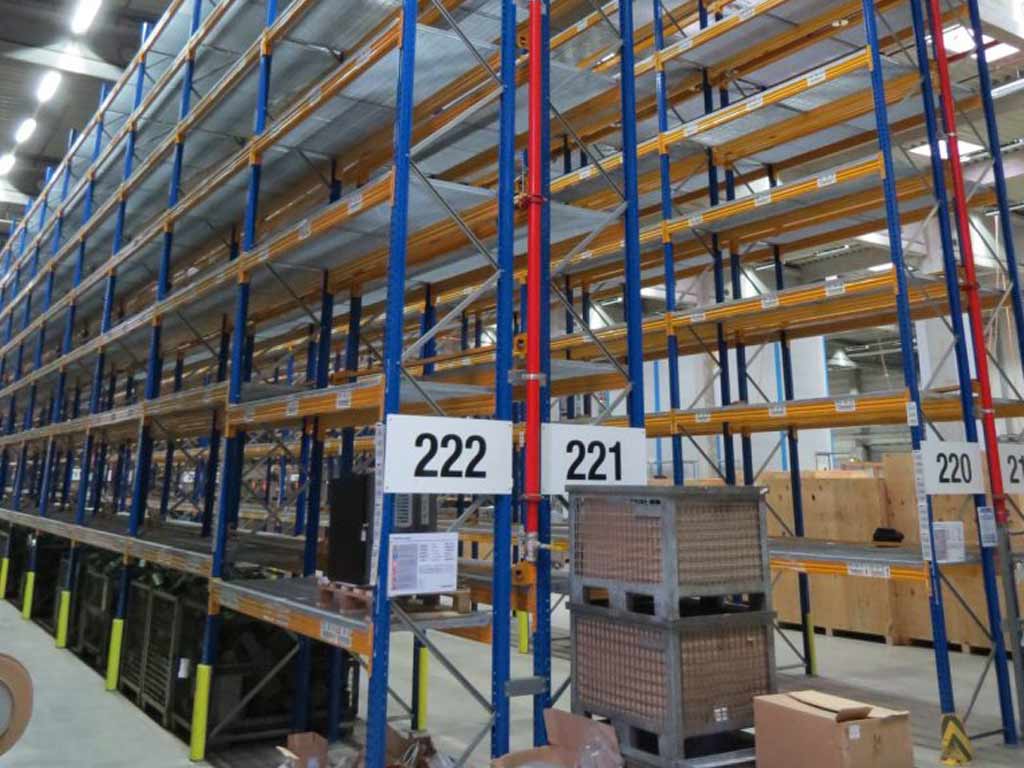 Palettenregal-Mehrplatz-Angebot-Traverse-Rahmen-Ständer-Dexion-1024x768