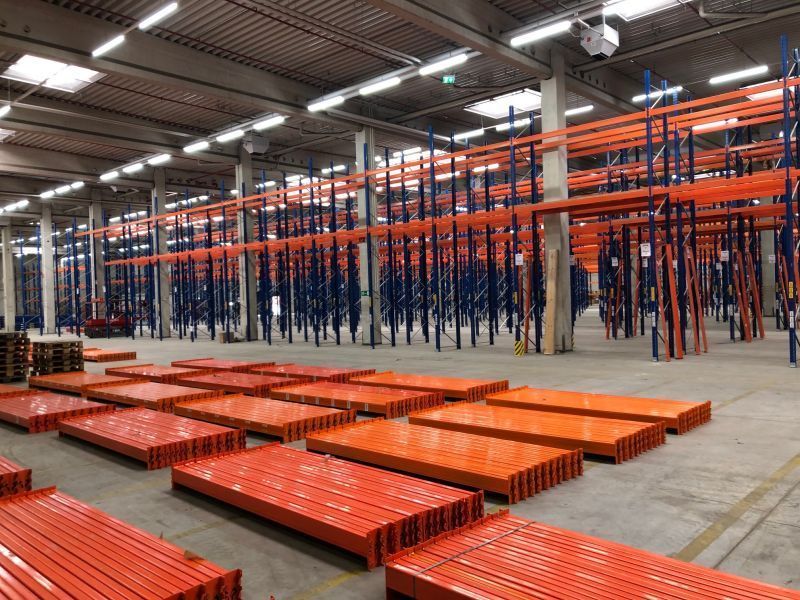 SLP – Used pallet rack + trusses